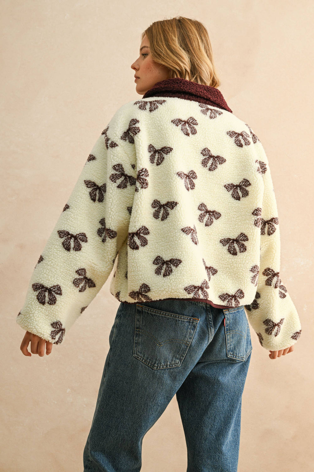 BOW PATTERN SHERPA JACKET