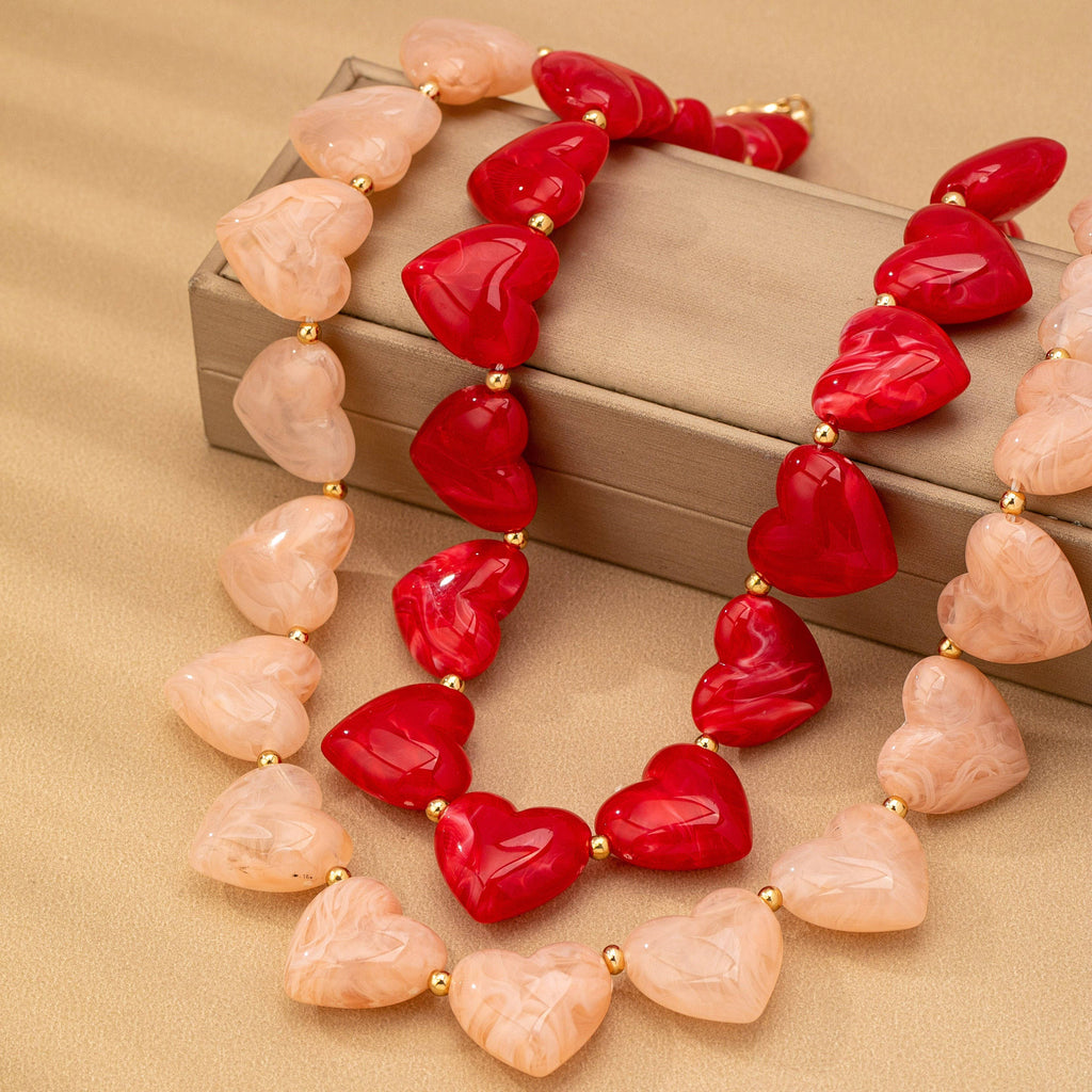 LARGE HEART SHAPE BEADED NECKLACE | 80N92654