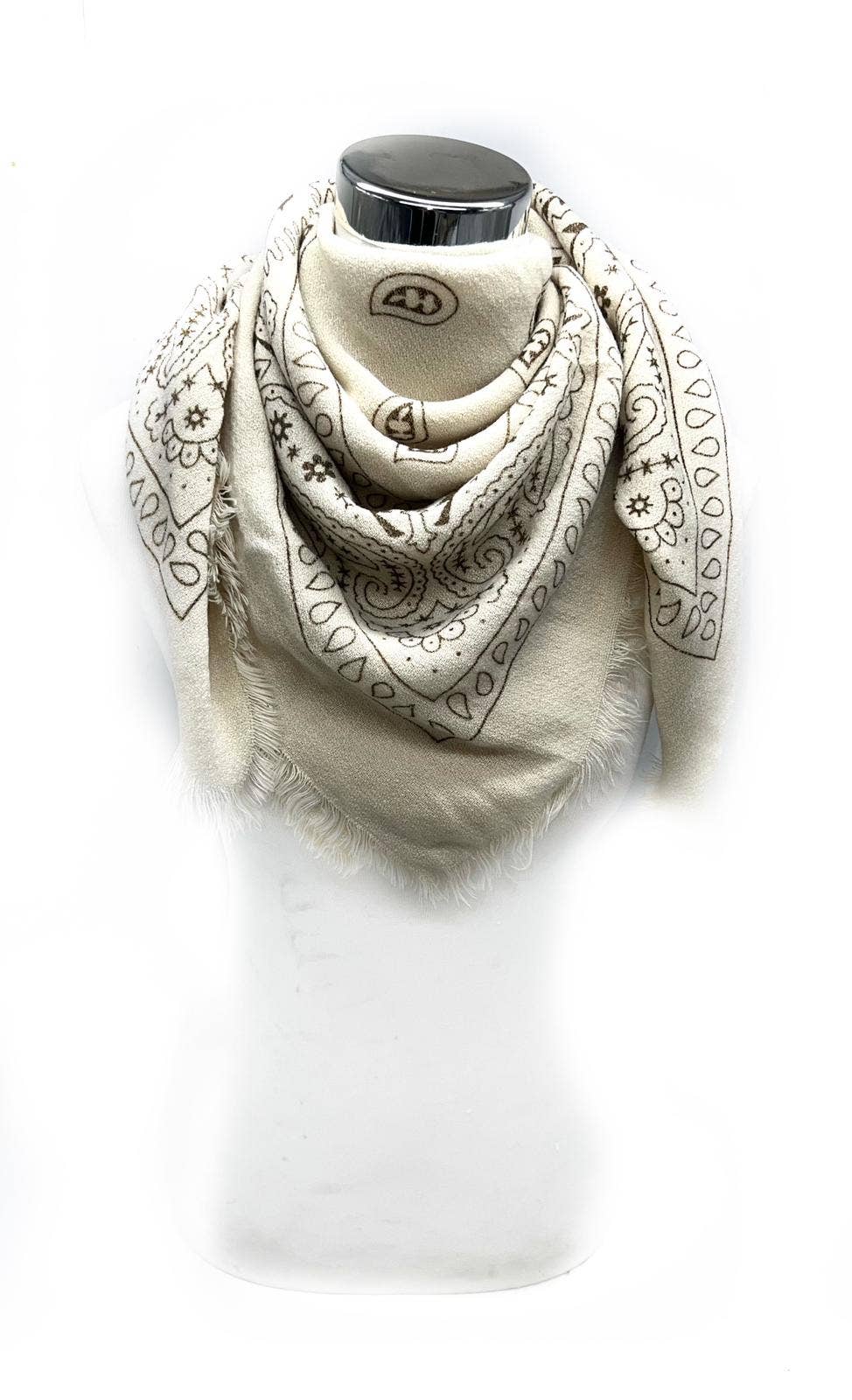K4 Large square scarves with bandana patterns