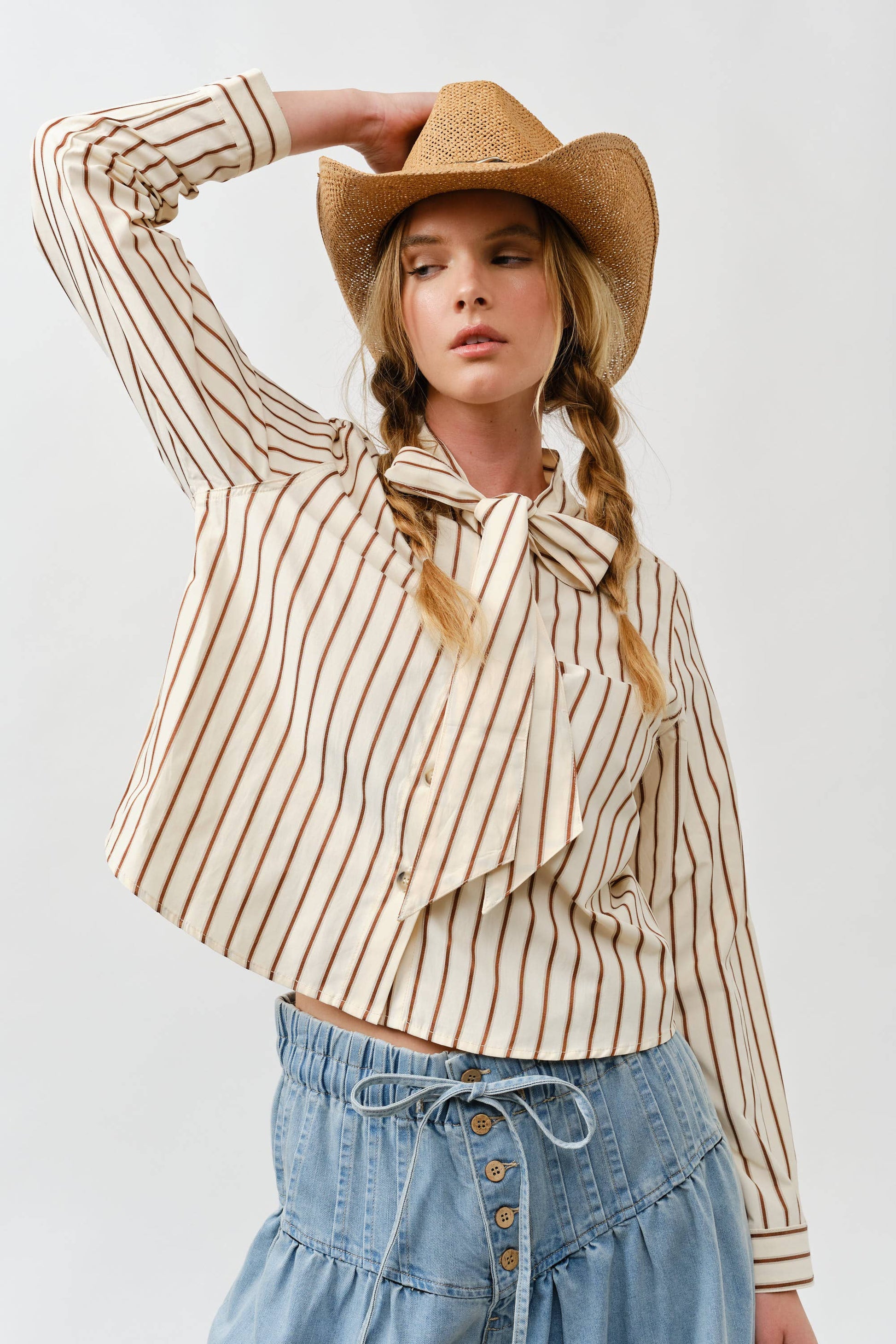 STRIPED BOW TIE SHIRT - BEIGE