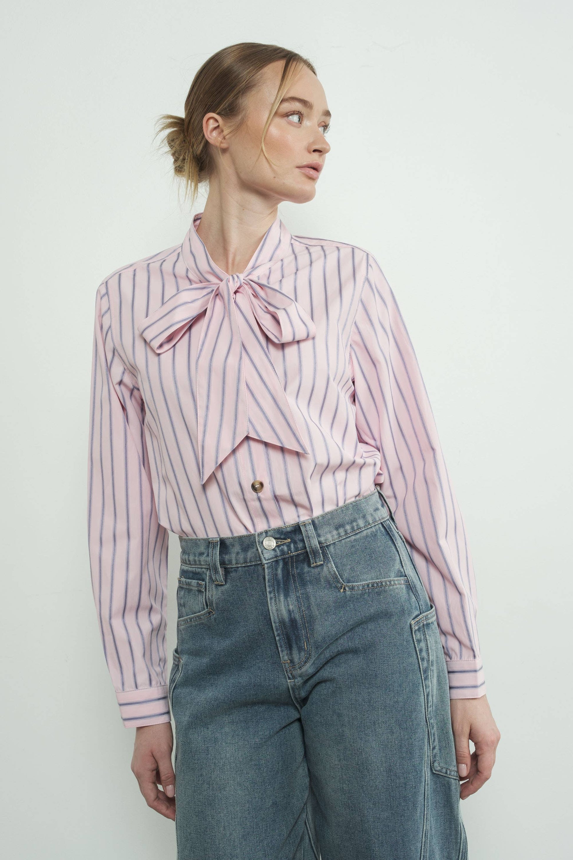 STRIPED BOW TIE SHIRT - BEIGE