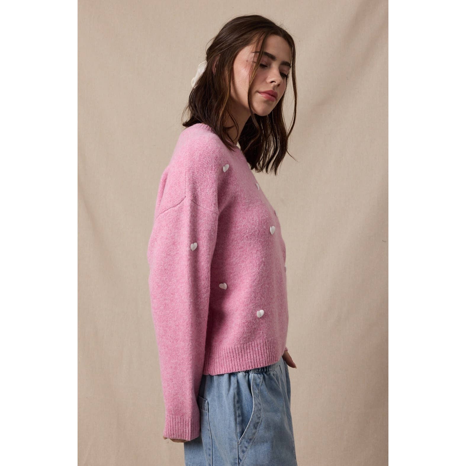 3D HEART BRUSHED SWEATER