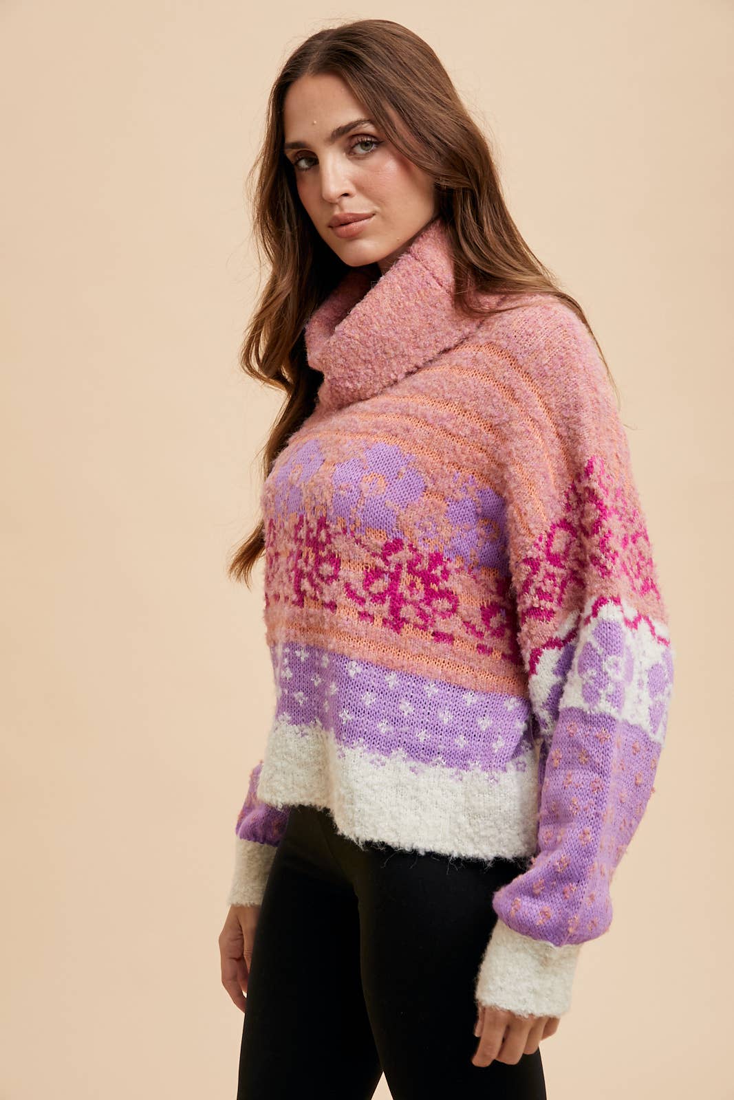 MULTI COLORED KNITTED TURTLENECK
