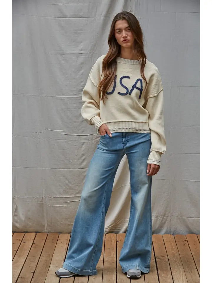 KNIT SWEATER PULLOVER TOP USA EMBROIDERED