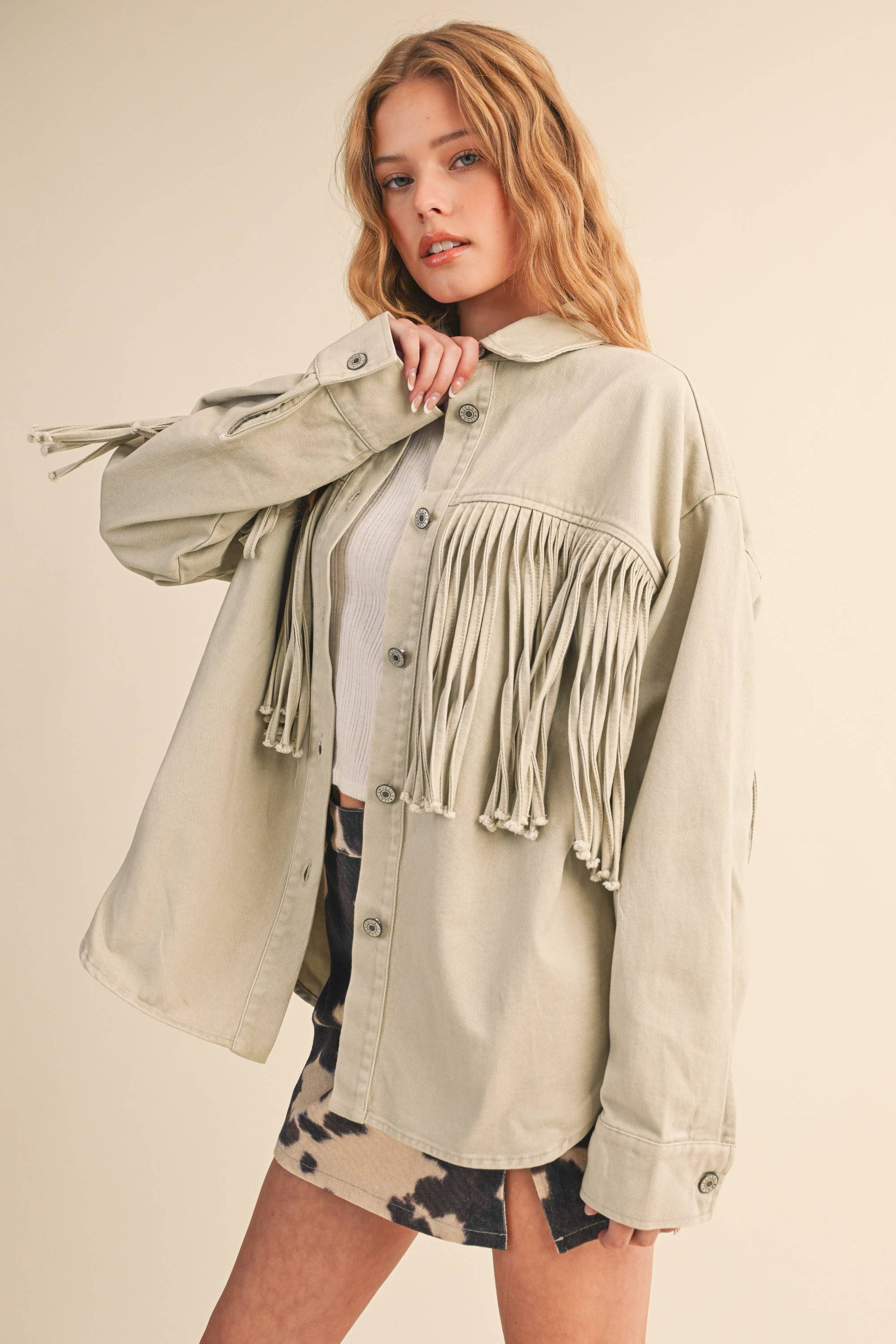 FRINGE DENIM BUTTON DOWN JACKET