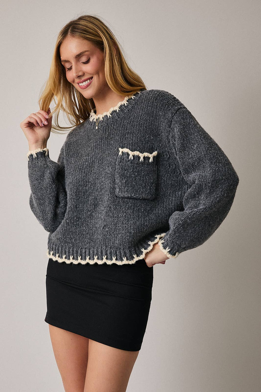 ROUND NECK LONG SLEEVE STITCH DETAIL SWEATER