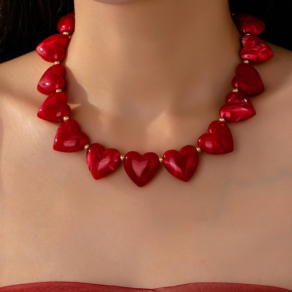 LARGE HEART SHAPE BEADED NECKLACE | 80N92654
