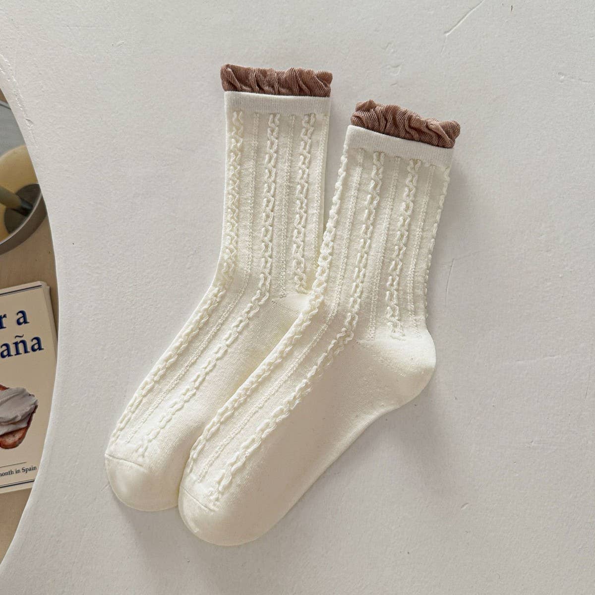 Twist Lace Ruffle Crew Socks For Women_CWMS1348