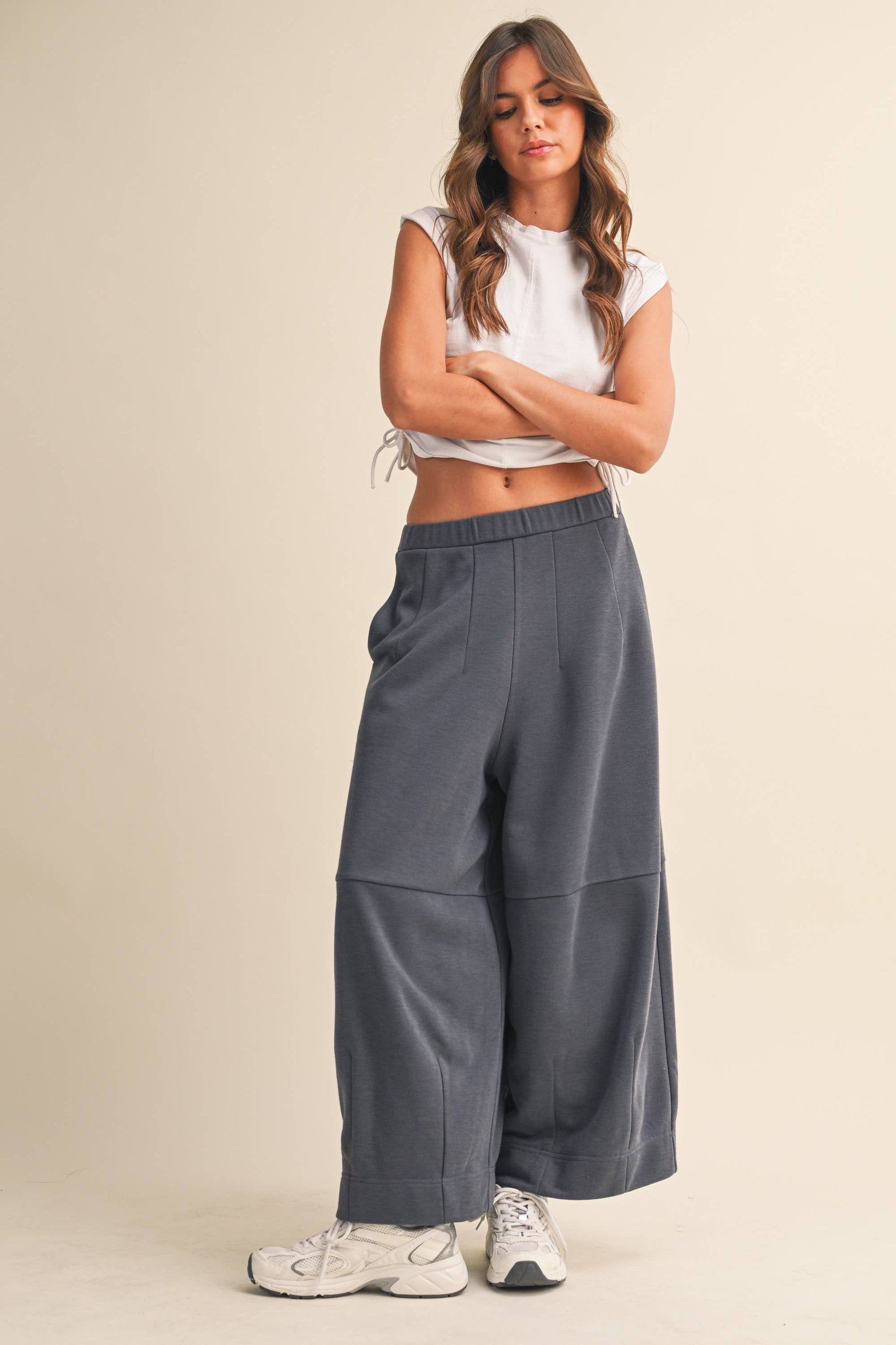 WIDE LEG RELAXED FIT SWEATPANTS WITH SIDE POCKETS
