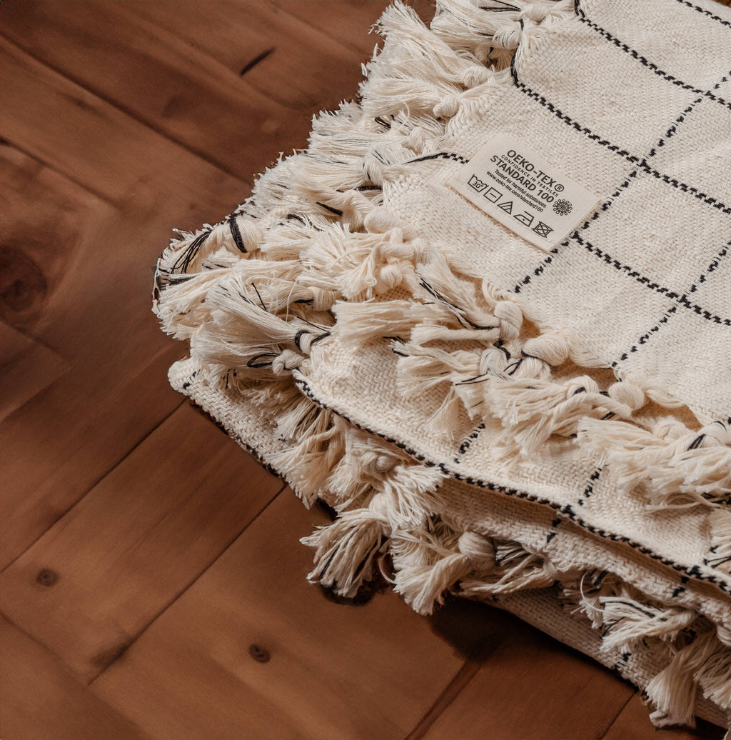 Cream Checkered Farmhouse Throw Blanket & Bedspread