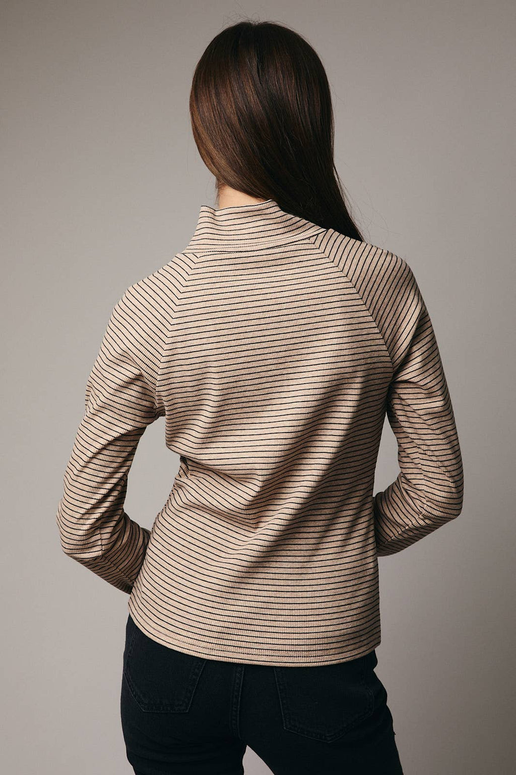 MOCK NECK RAGLAN LONG SLEEVE STRIPE KNIT TOP