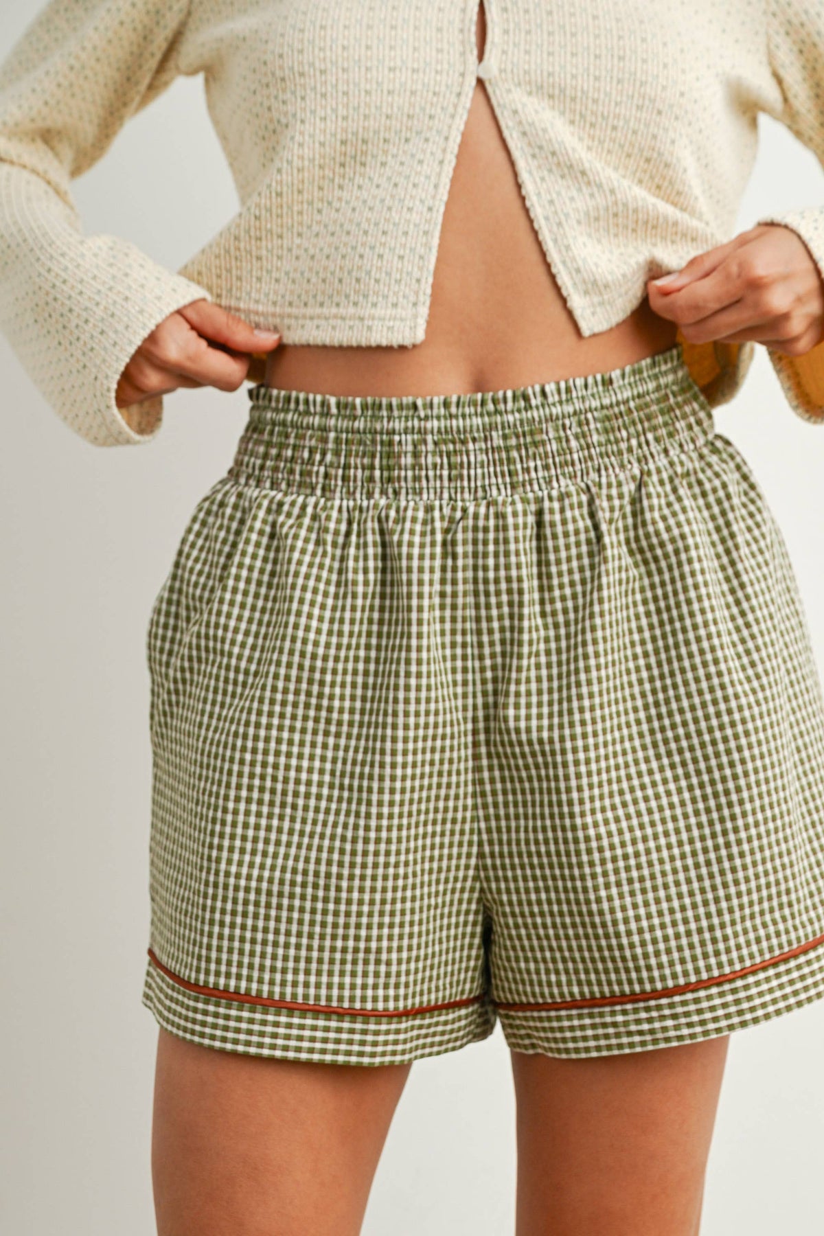 Elastic High-Waisted Trimmed Shorts