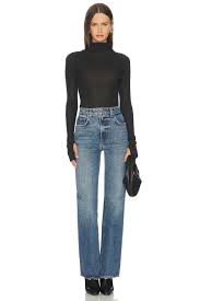 CLOSE TO HOME LAYERING TOP