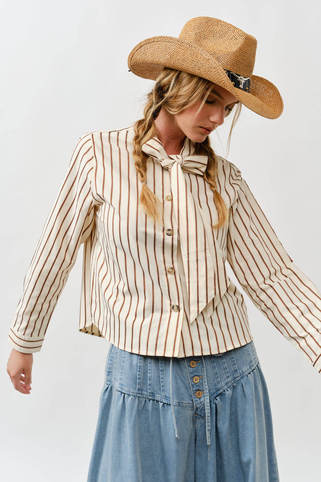 STRIPED BOW TIE SHIRT - BEIGE