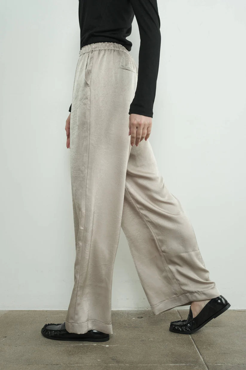 Crinkle Satin Relaxed Pant - Sage