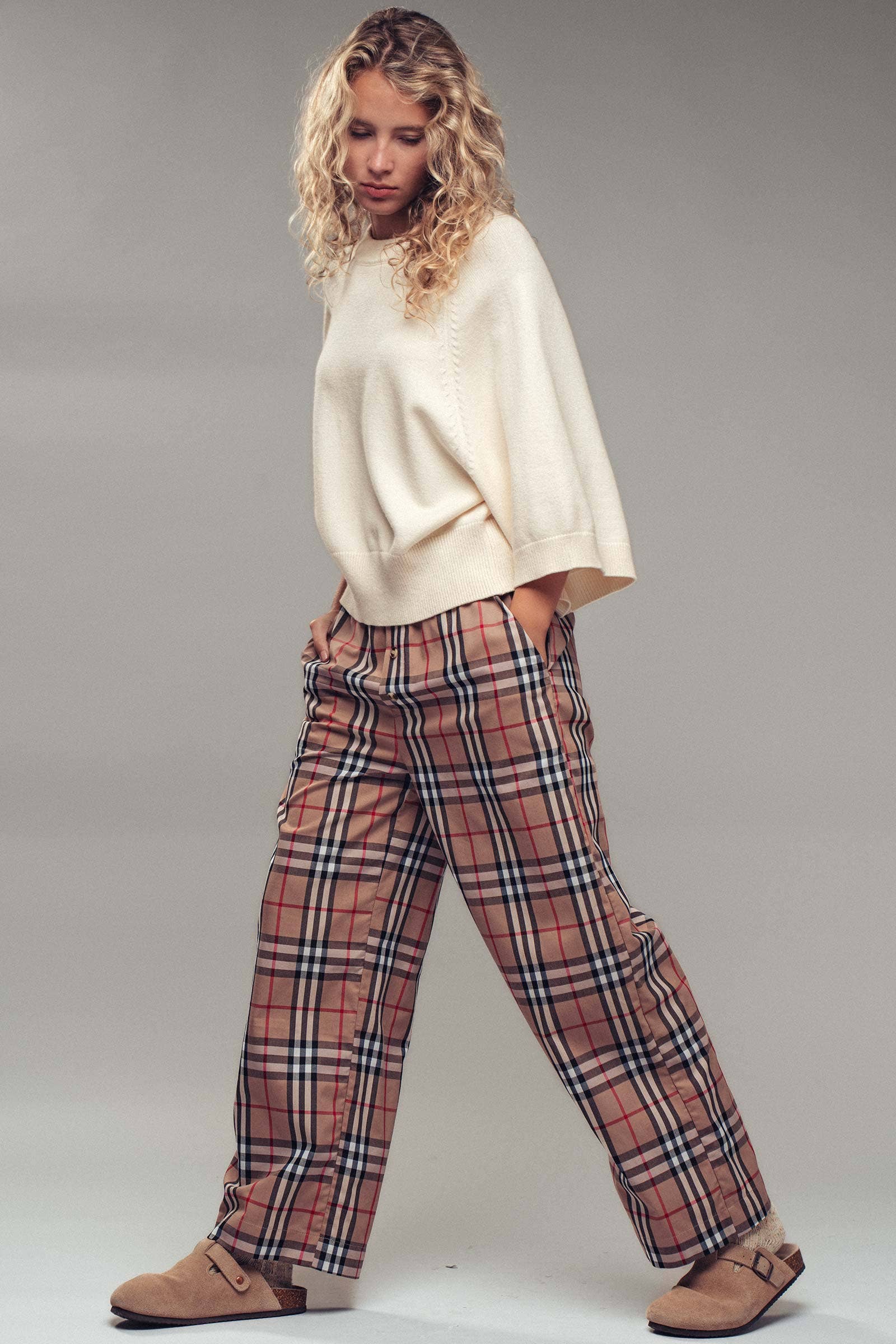 Plaid Barrel-Leg Drop Waist Pants