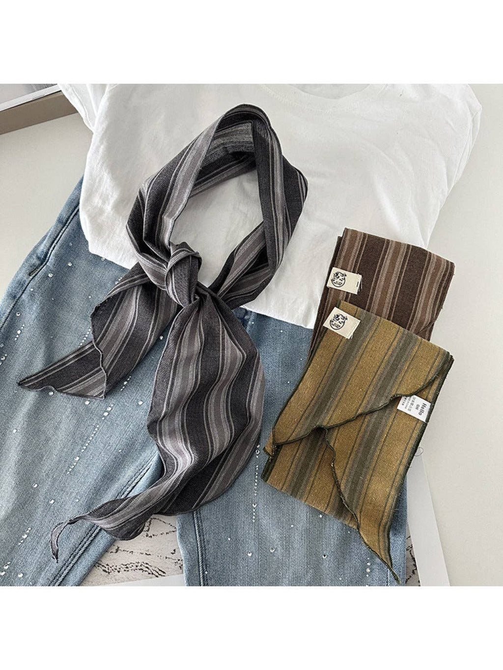 Scarvii - Vintage Striped Triangle Scarf