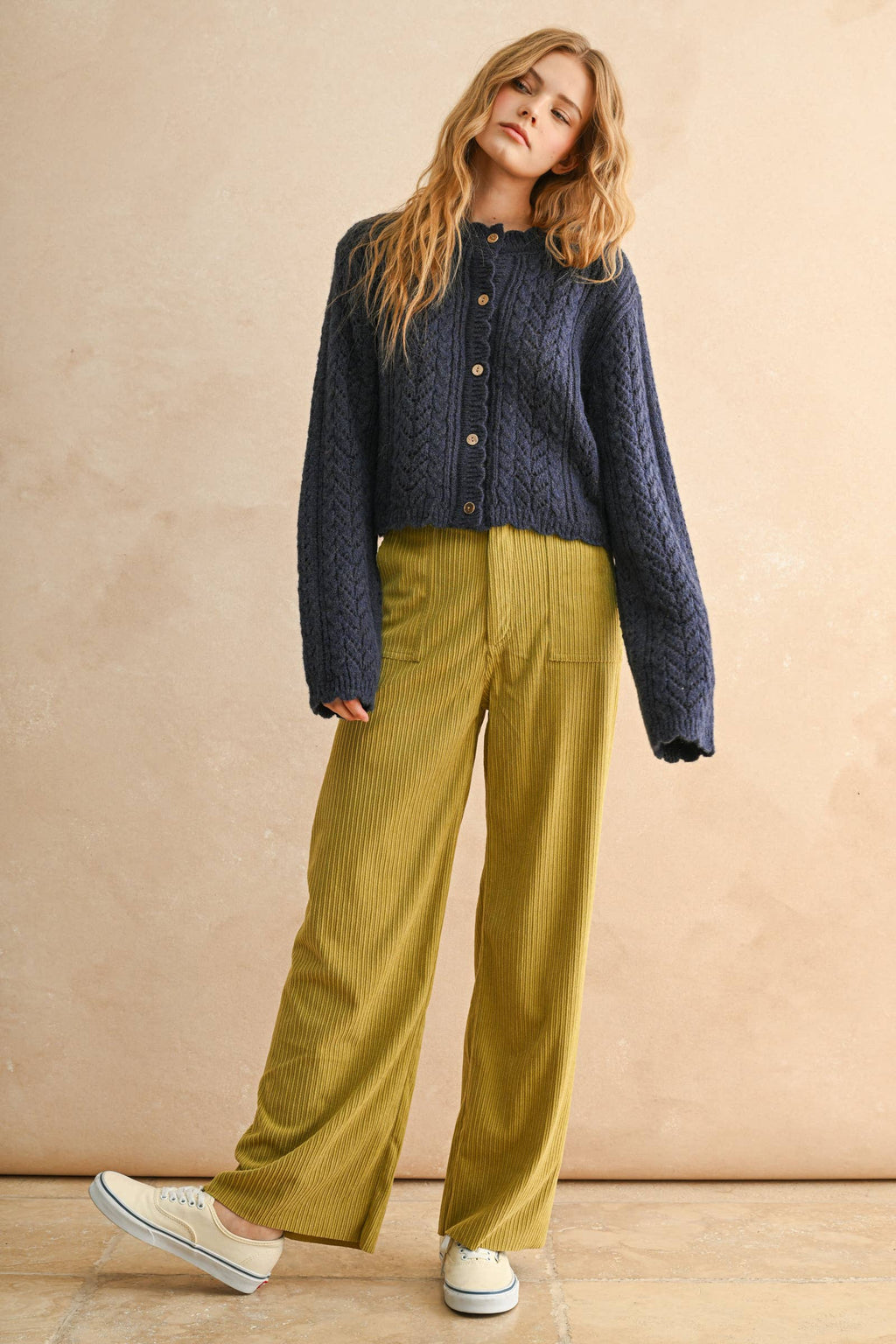 LIGHT WEIGHT BUTTON FRONT CABLE KNIT CARDIGAN