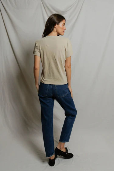 HENDRIX cotton boxy v neck tee