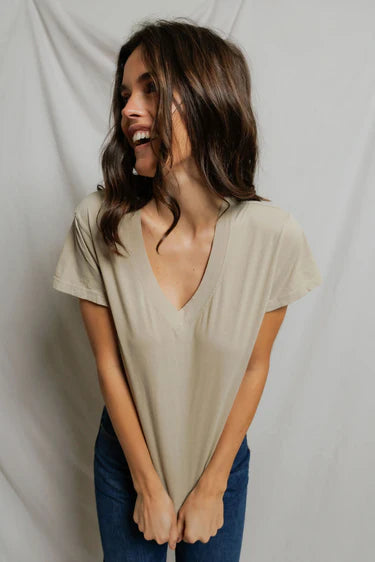 HENDRIX cotton boxy v neck tee