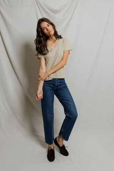 HENDRIX cotton boxy v neck tee