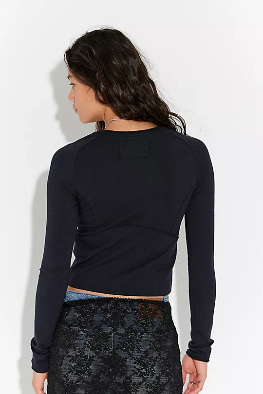 PROTAGONIST LONG SLEEVE in BLACK