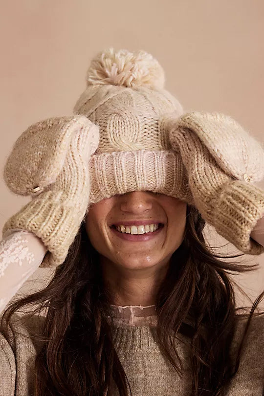 RAINBOW RUN HAT + GLOVE S in IVORY