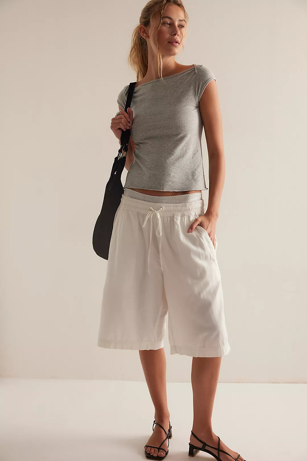 SO SOFT SEAMLESS MODAL TEE-HEATHER GREY