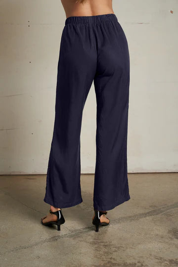 HANA- tencel pants in navy