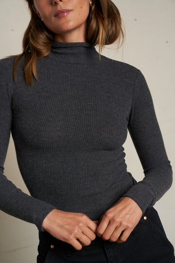 NOELLE - sweater rib turtle neck in CHARCOAL