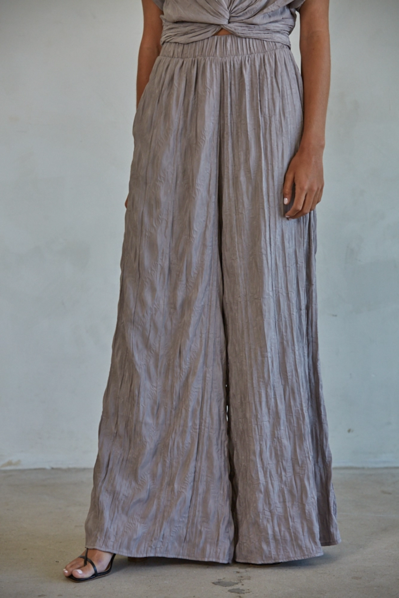 The Aria Woven Pant