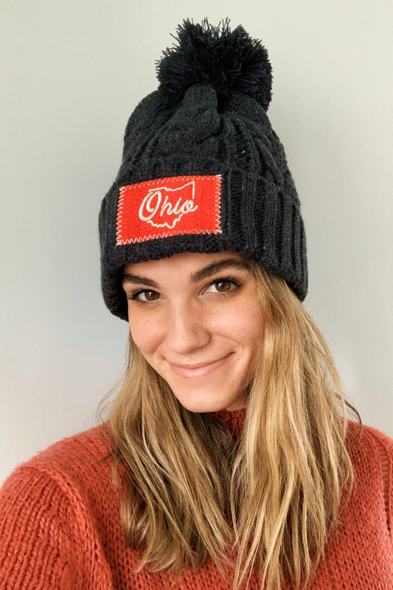 Ohio Cable Knit Pom